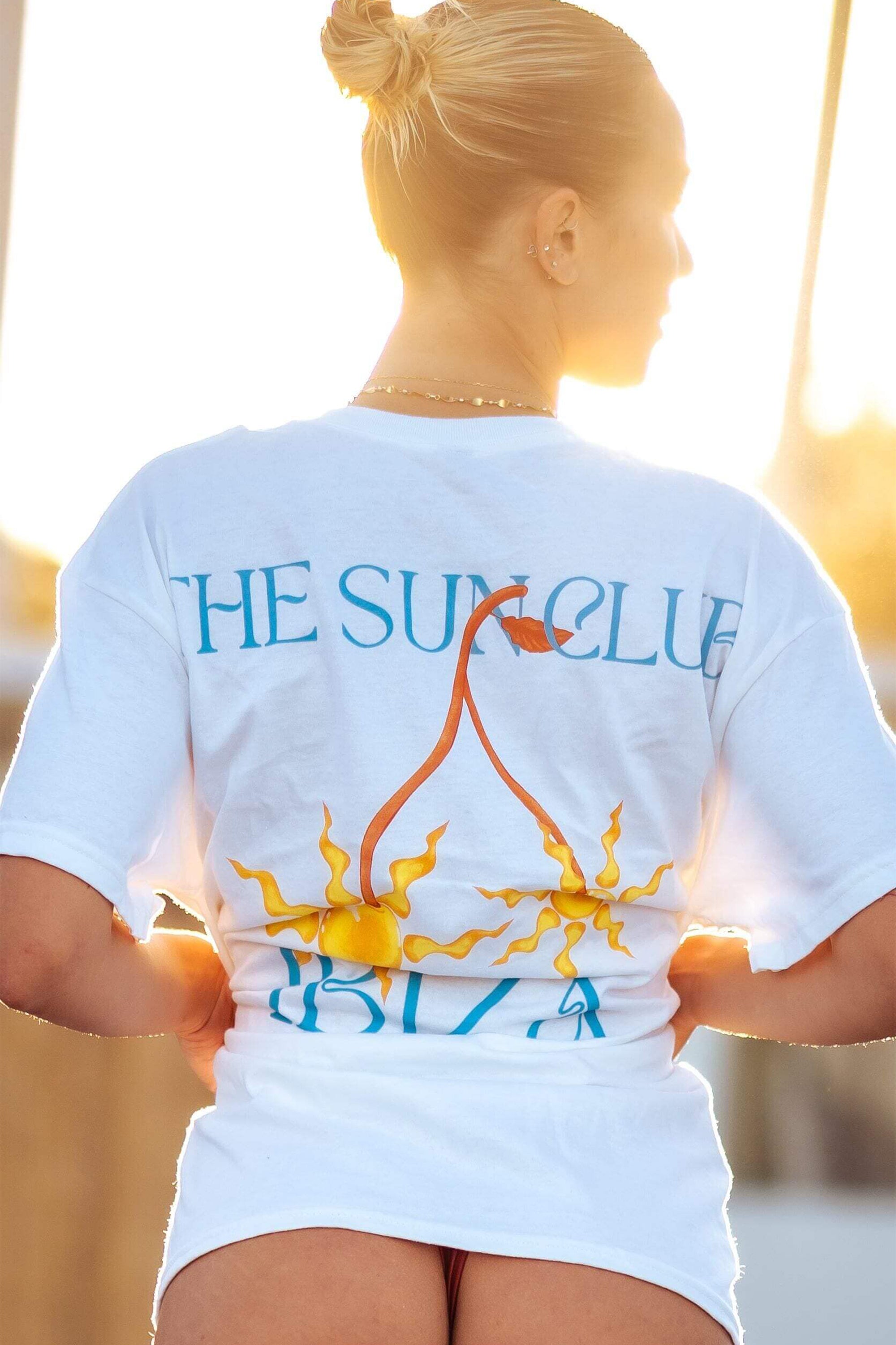 Tshirt the sun club